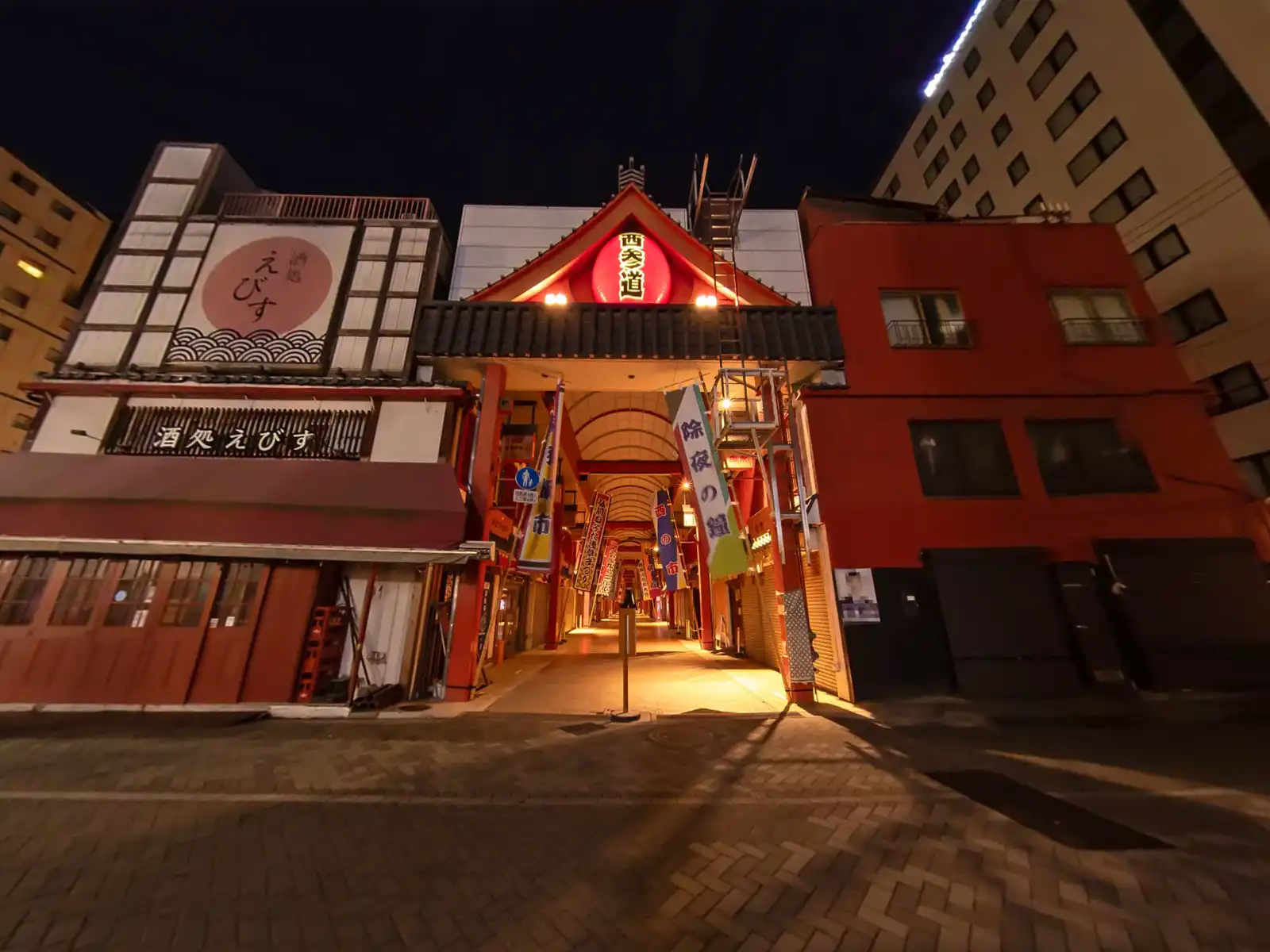 深夜の浅草寺・西参道。バーチャルツアー